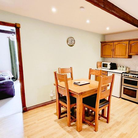 The Old Wash Kitchen - Charming Character Cottage In Holmfirth, Yorkshire エクステリア 写真