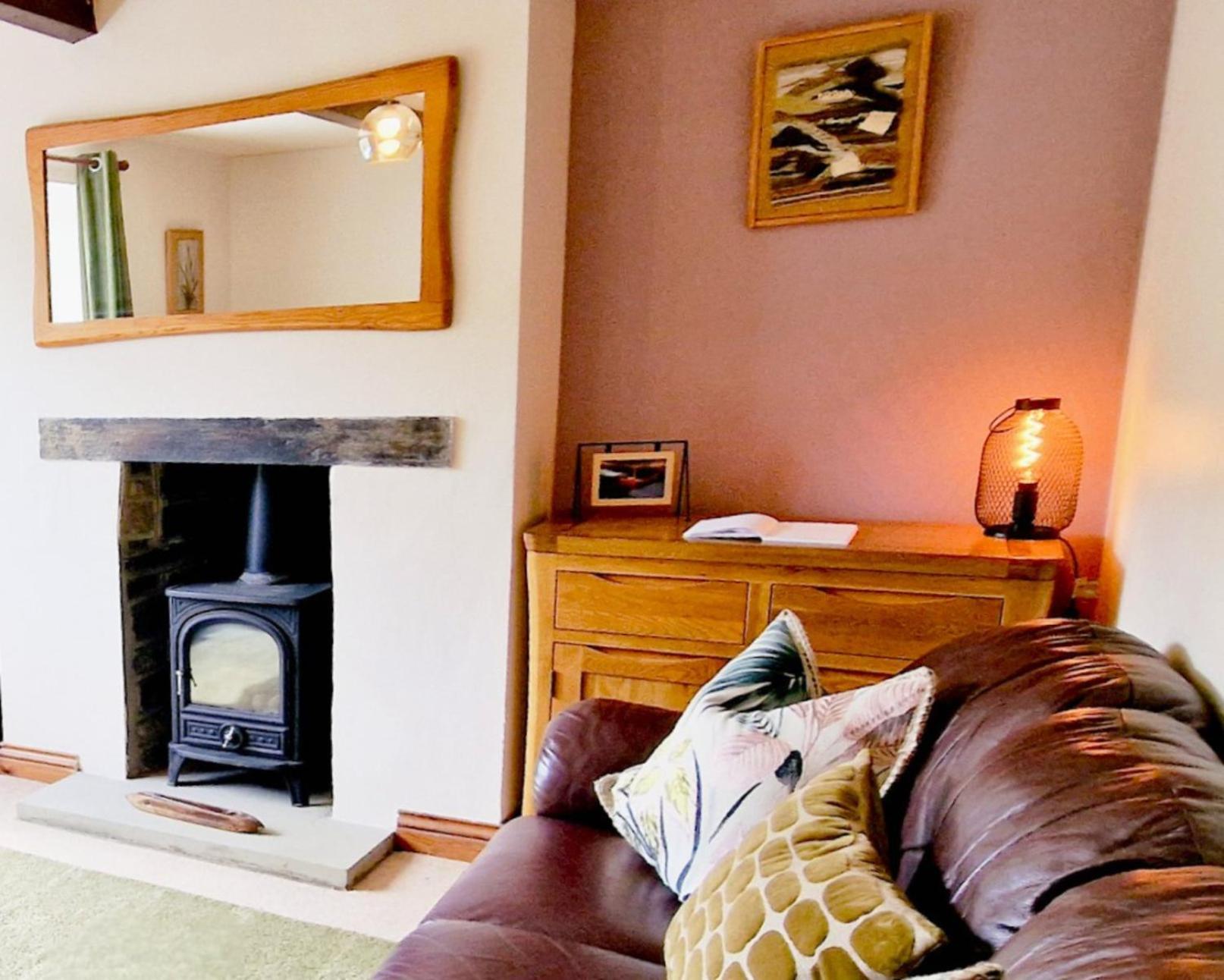 The Old Wash Kitchen - Charming Character Cottage In Holmfirth, Yorkshire エクステリア 写真