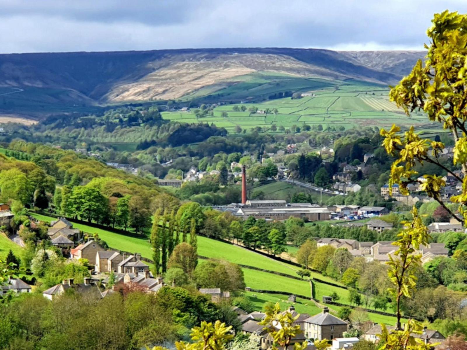 The Old Wash Kitchen - Charming Character Cottage In Holmfirth, Yorkshire エクステリア 写真
